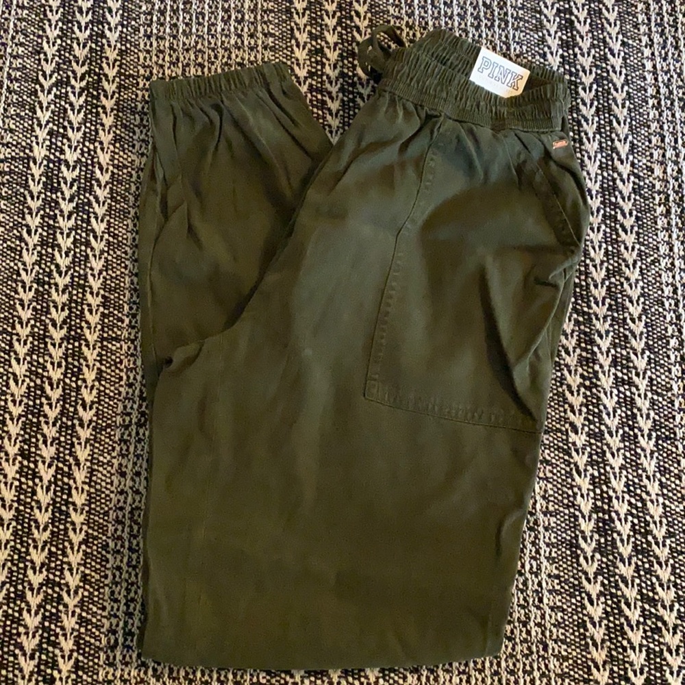 NWT PINK Victoria’s Secret Easy Jogger, size XS